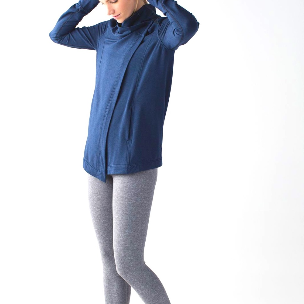 Lululemon Coast Wrap Blue Sz 8